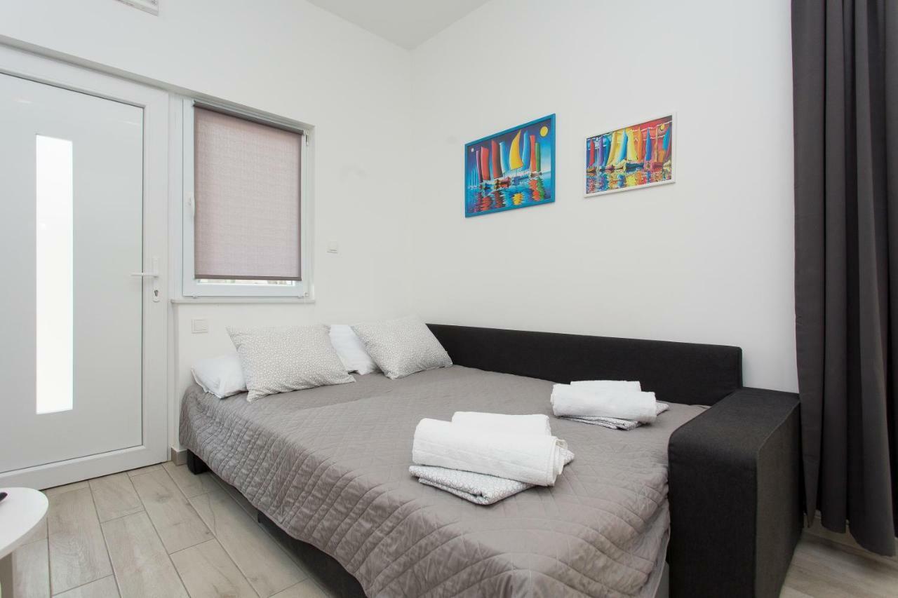 Apartments Pinery Makarska Exterior photo
