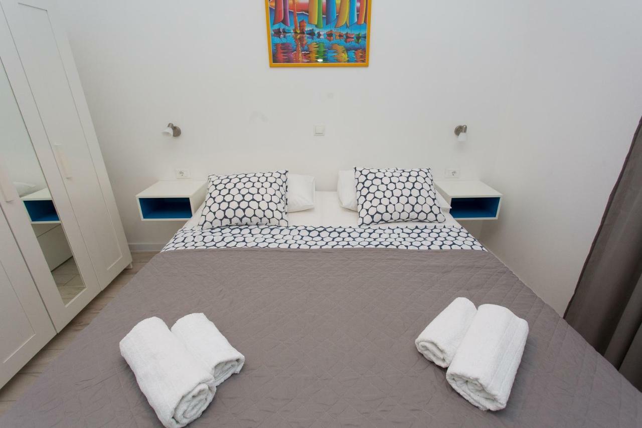 Apartments Pinery Makarska Exterior photo